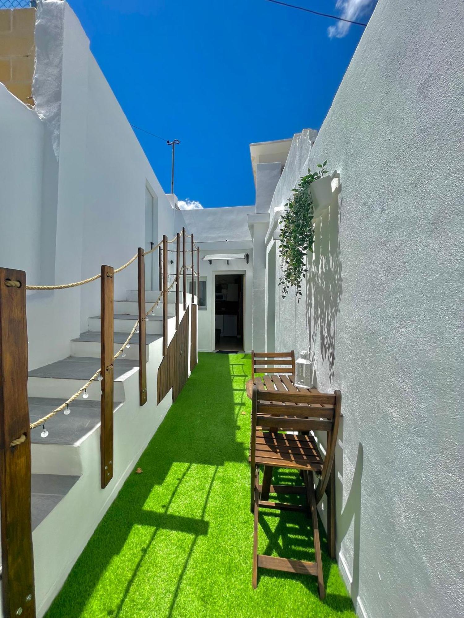 Lafrenchtouch - Coqueto Apartamento Con Terraza Appartement