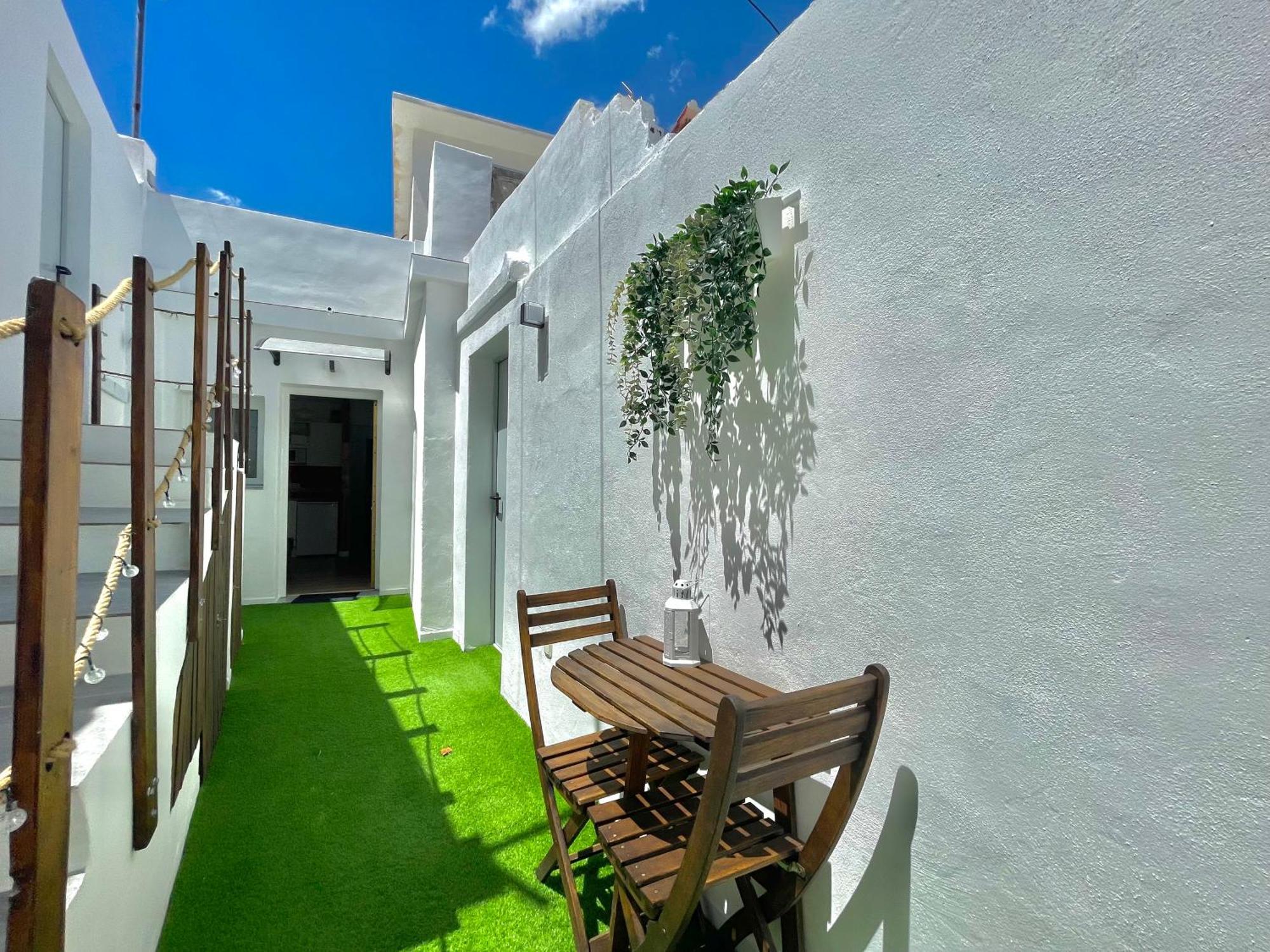 Apartment Lafrenchtouch - Coqueto Apartamento Con Terraza